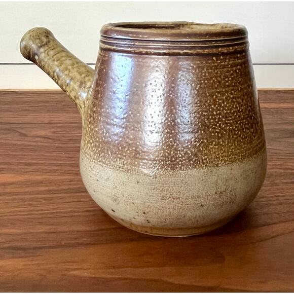 Vintage Rustic Side Handle Pitcher with Spout Brown Glaze Unidentified Signature - Picture 5 of 10